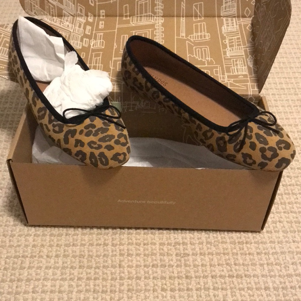 Soludos leopard flats, never worn, new in box, size 6 1/2